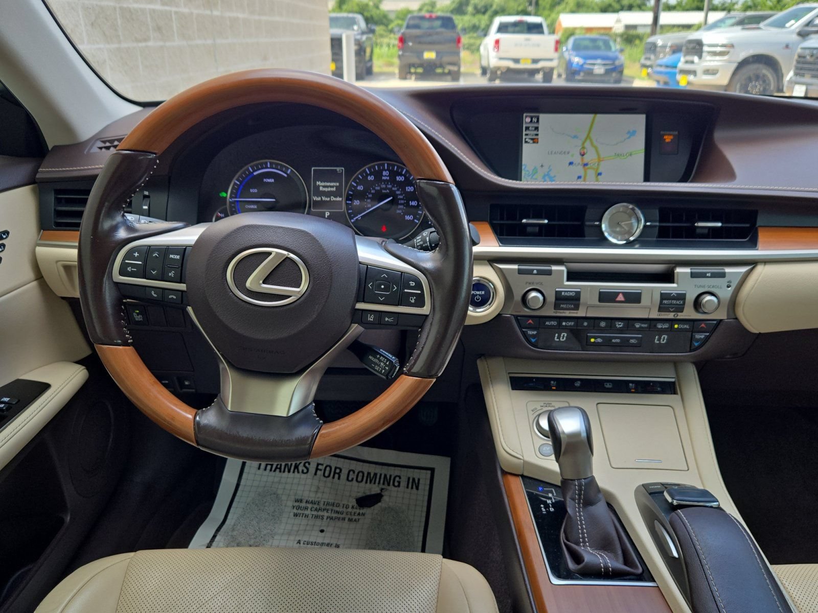 Used 2017 Lexus ES 300h FWD image 18