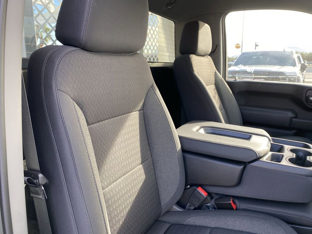 New 2026 GMC Sierra 3500 Pro w/ Convenience Package image 25