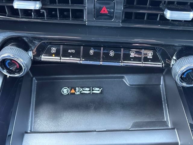 Used 2025 Chevrolet Tahoe Z71 AWD/4WD image 25