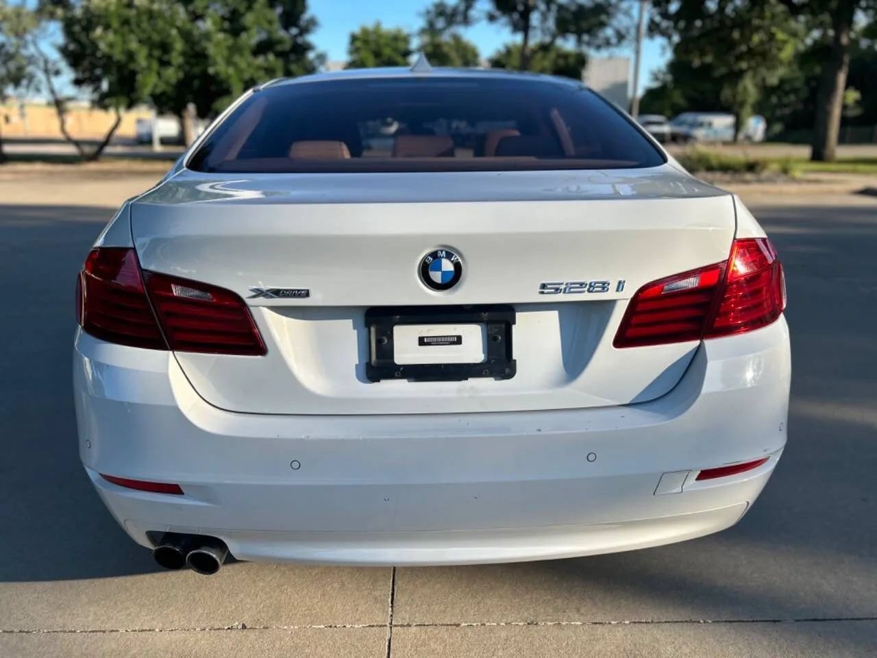 Used 2015 BMW 528i xDrive Sedan AWD/4WD image 7