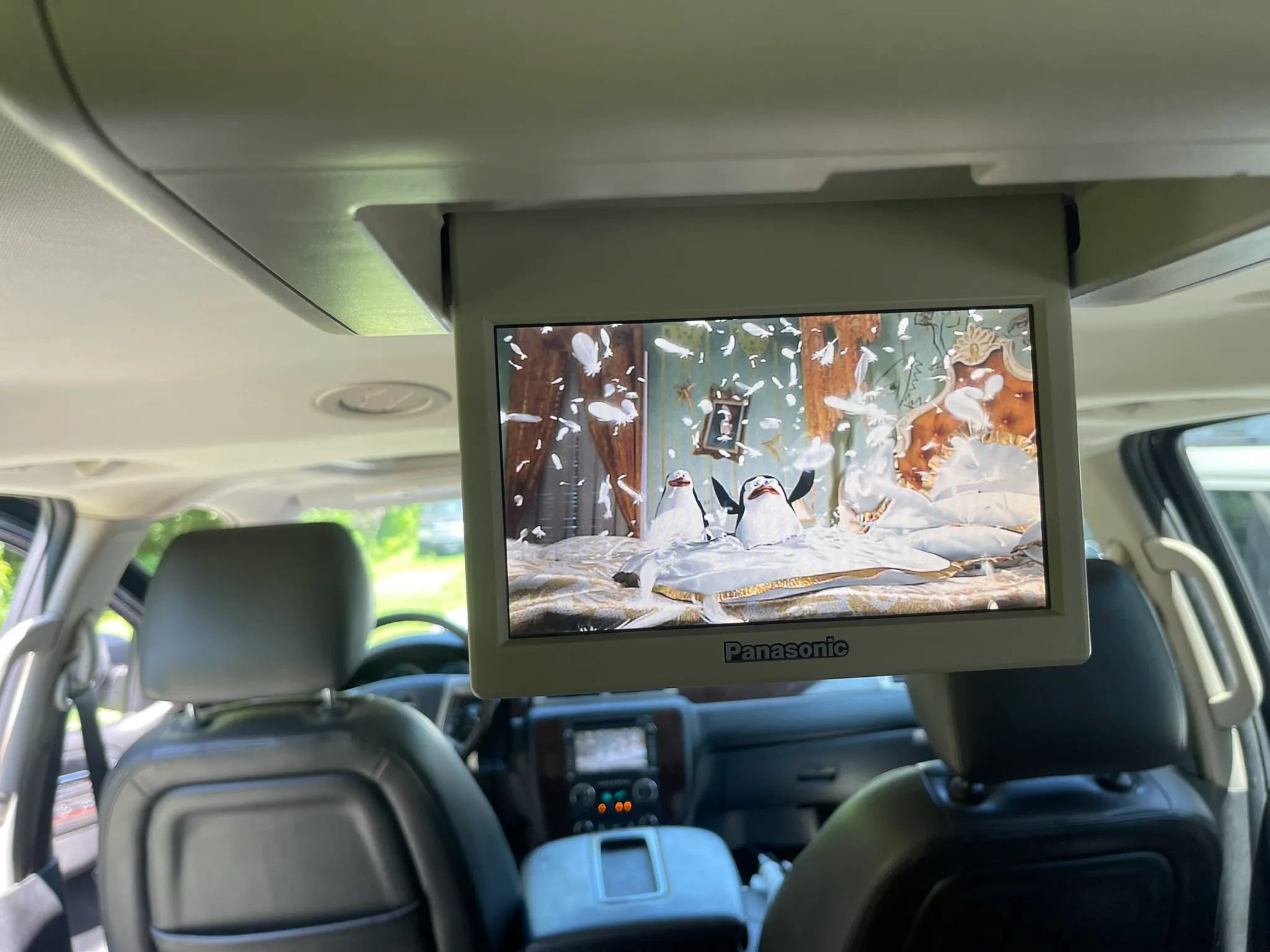 Used 2013 GMC Yukon XL Denali AWD/4WD image 32
