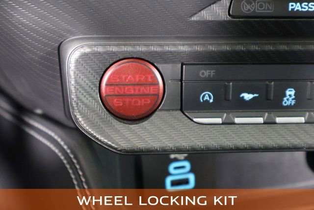 Used 2025 Ford Mustang GT Premium image 33