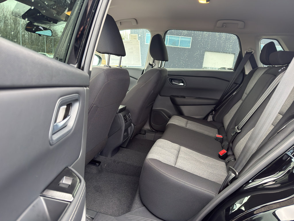 New 2026 Nissan Rogue SV image 28