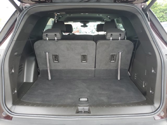 Used 2023 Chevrolet Traverse LT FWD image 9