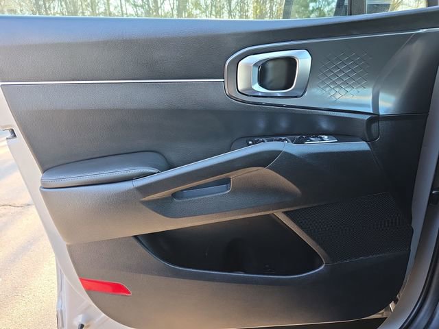Used 2024 Kia Sorento S w/ Panoramic Sunroof Package image 40