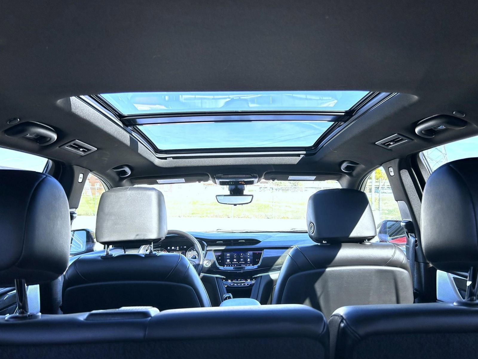 Certified 2023 Cadillac XT6 Sport w/ Technology Package image 27