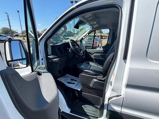 New 2025 Ford Transit 150 Low Roof image 23