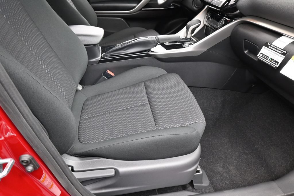 New 2026 Mitsubishi Eclipse Cross LE AWD/4WD image 37