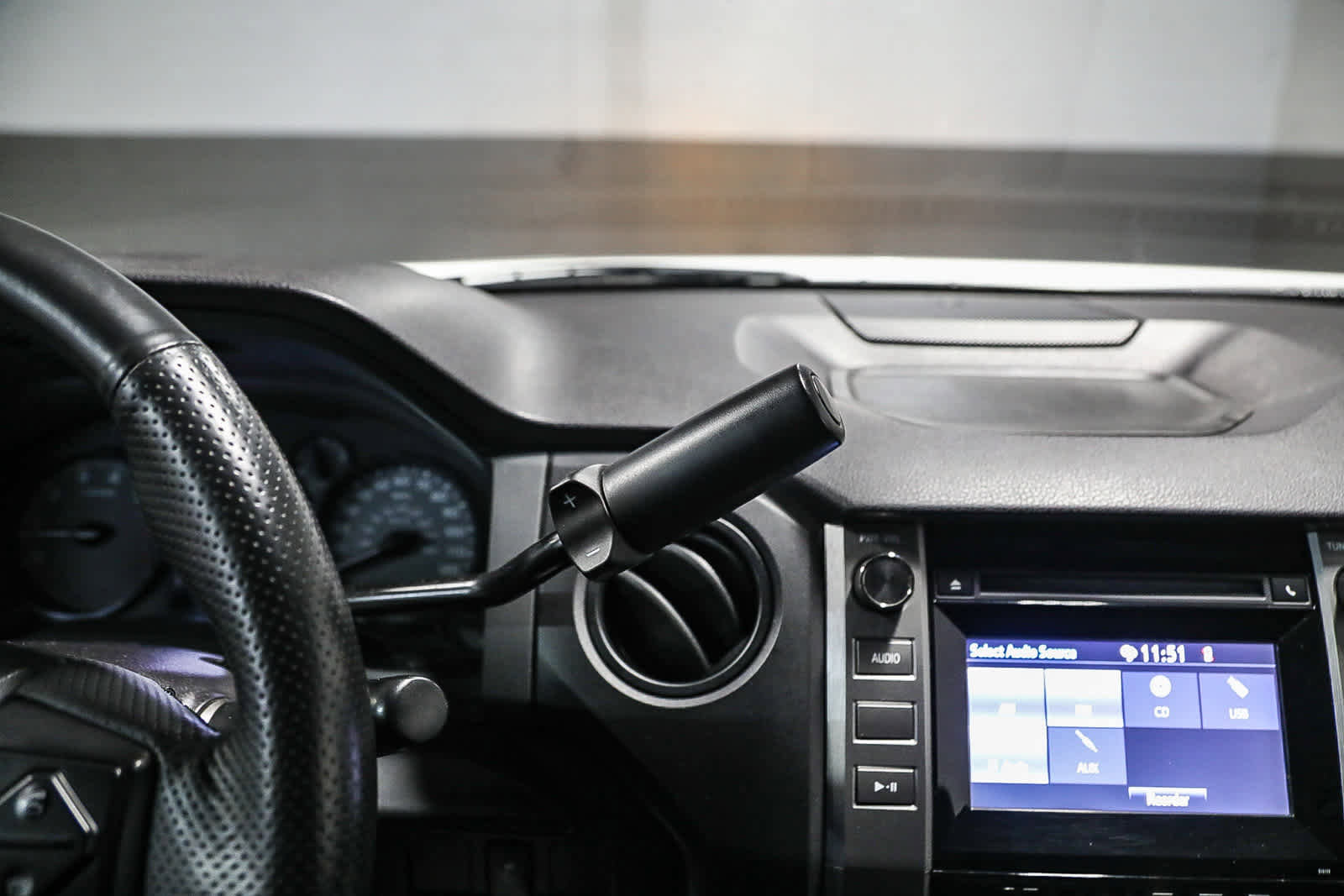 Certified 2017 Toyota Tundra SR image 20