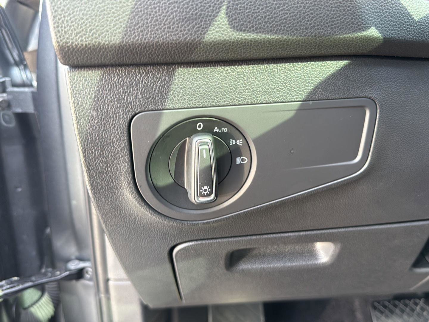 Used 2024 Volkswagen Tiguan Wolfsburg Edition image 13