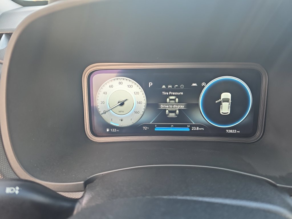 Used 2022 Hyundai Kona Limited FWD image 14