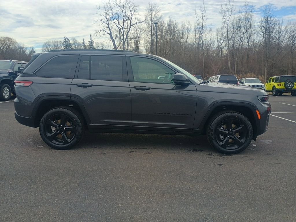 New 2026 Jeep Grand Cherokee Limited AWD/4WD image 8