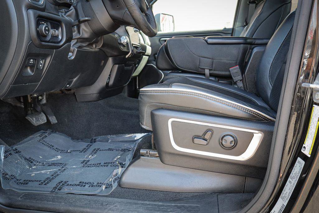 Used 2025 RAM 1500 Laramie image 14
