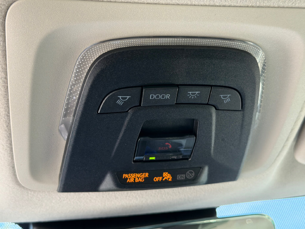 Used 2025 Toyota Corolla LE FWD image 31