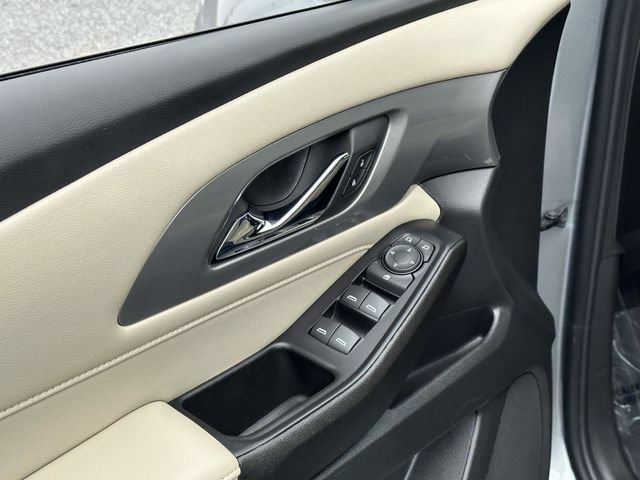 Used 2023 Chevrolet Traverse LS w/ Safety Package FWD image 16