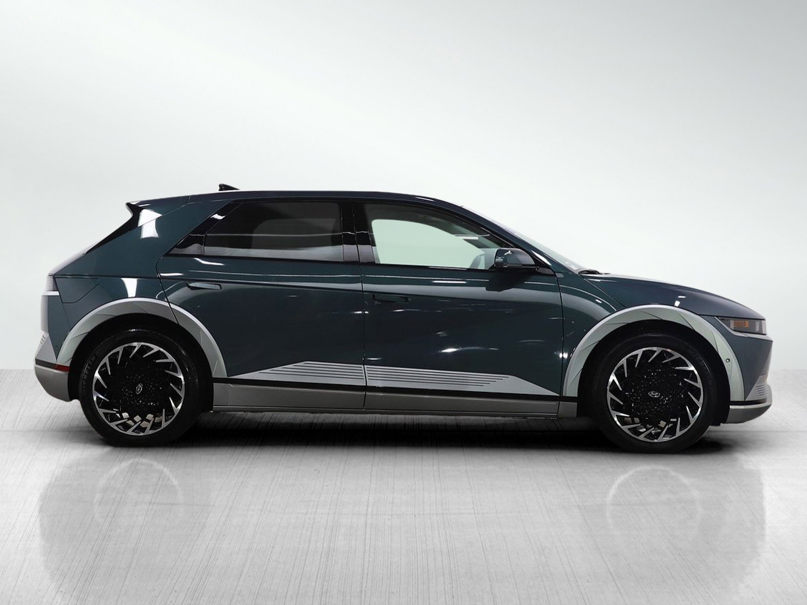 Used 2023 Hyundai Ioniq 5 Limited image 6