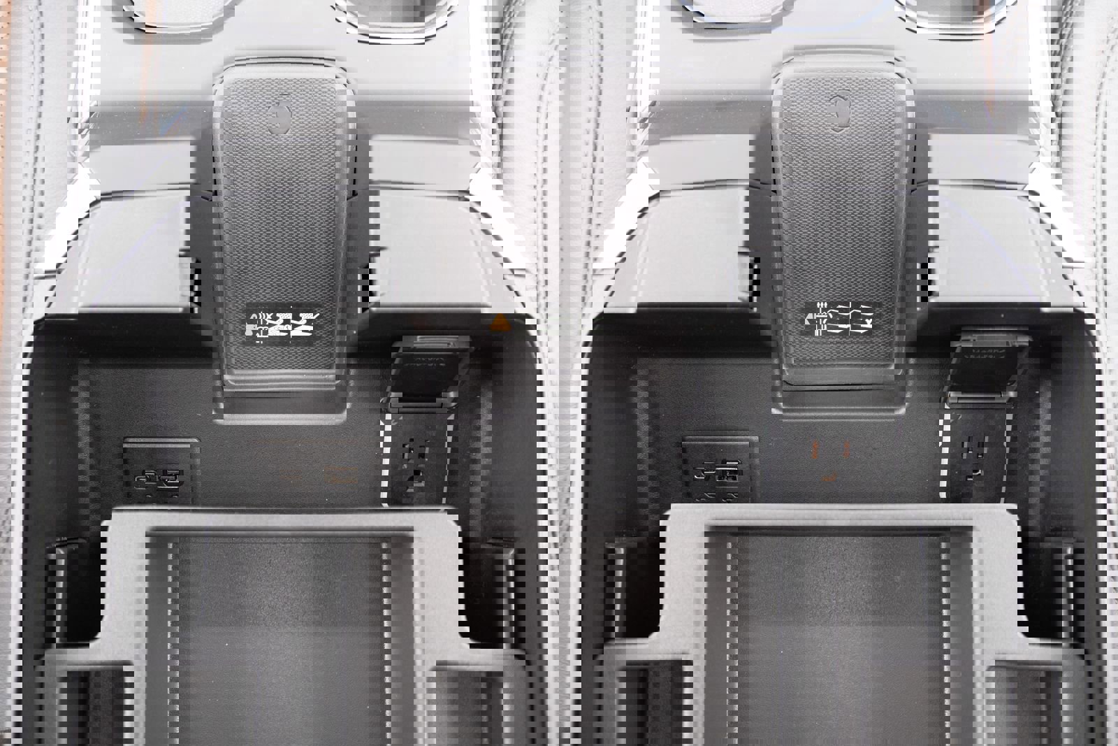 Used 2025 Chevrolet Silverado 1500 High Country w/ Technology Package image 7