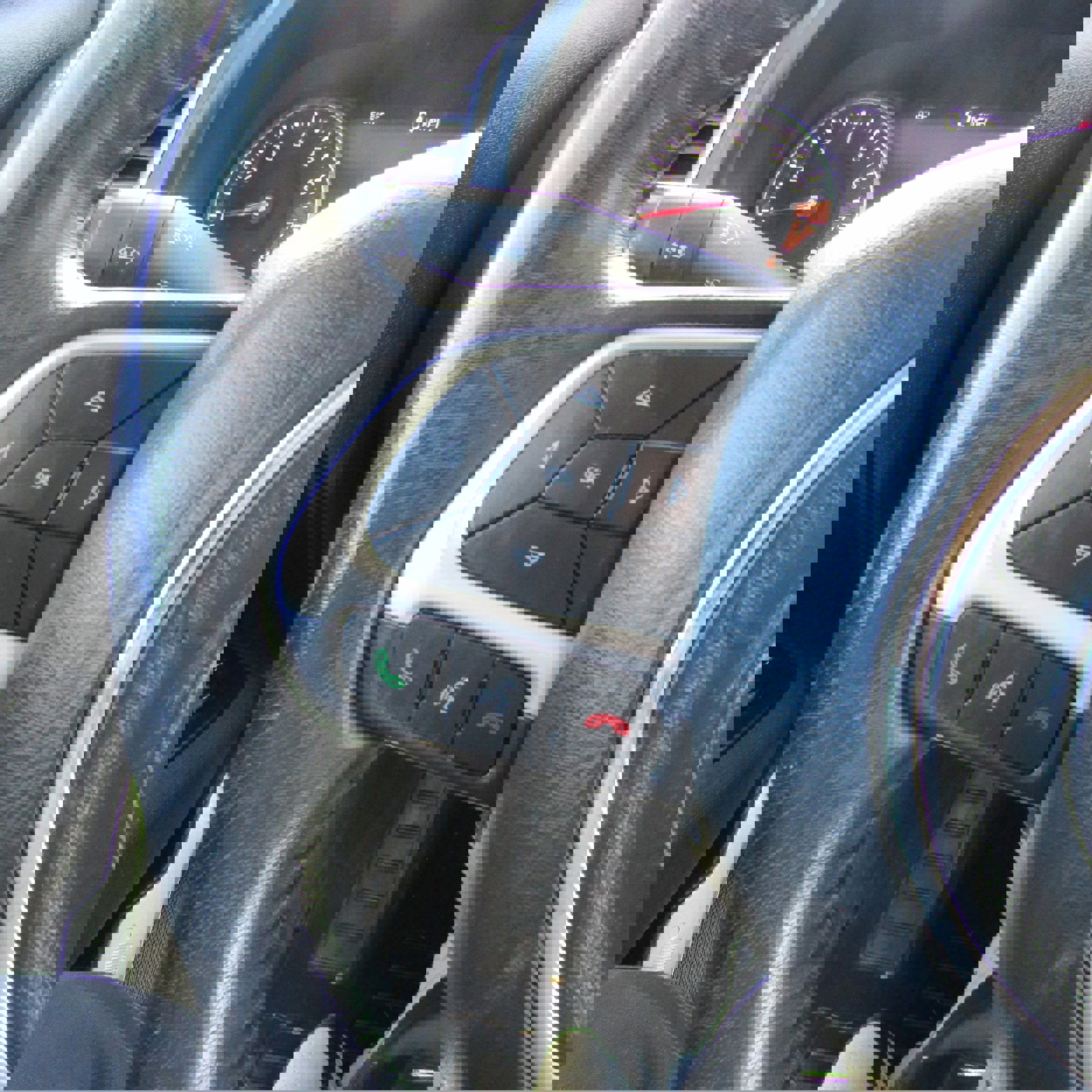 Used 2019 Jeep Renegade Latitude w/ UConnect 8.4 Nav Group image 18