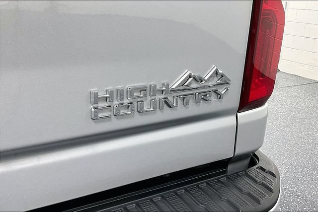 Used 2021 Chevrolet Silverado 2500 High Country AWD/4WD image 24