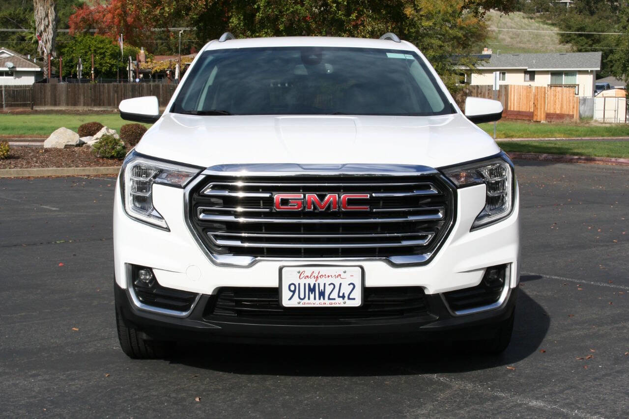 Used 2023 GMC Terrain SLT image 4