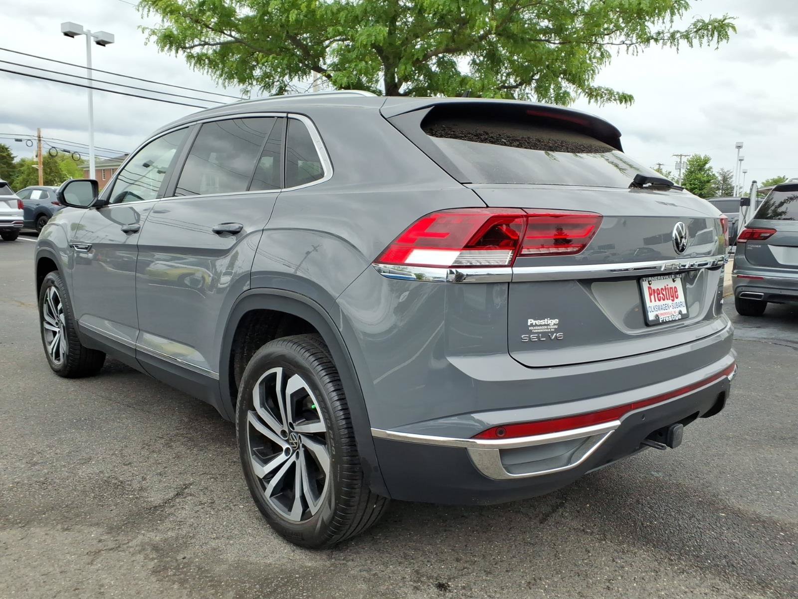 Certified 2023 Volkswagen Atlas Cross Sport SEL AWD/4WD image 4