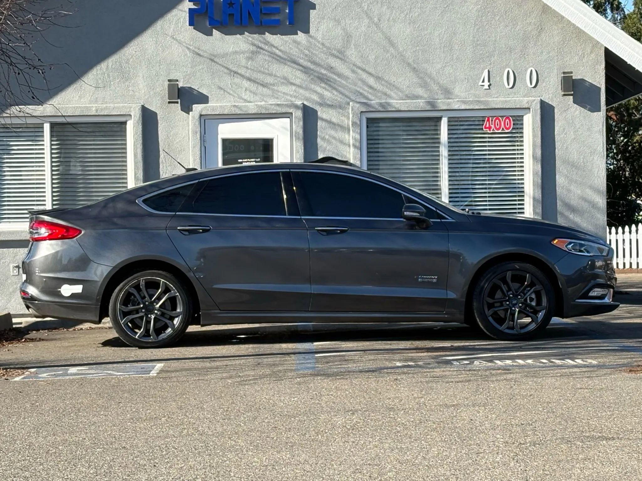 Used 2018 Ford Fusion Energi Titanium image 4