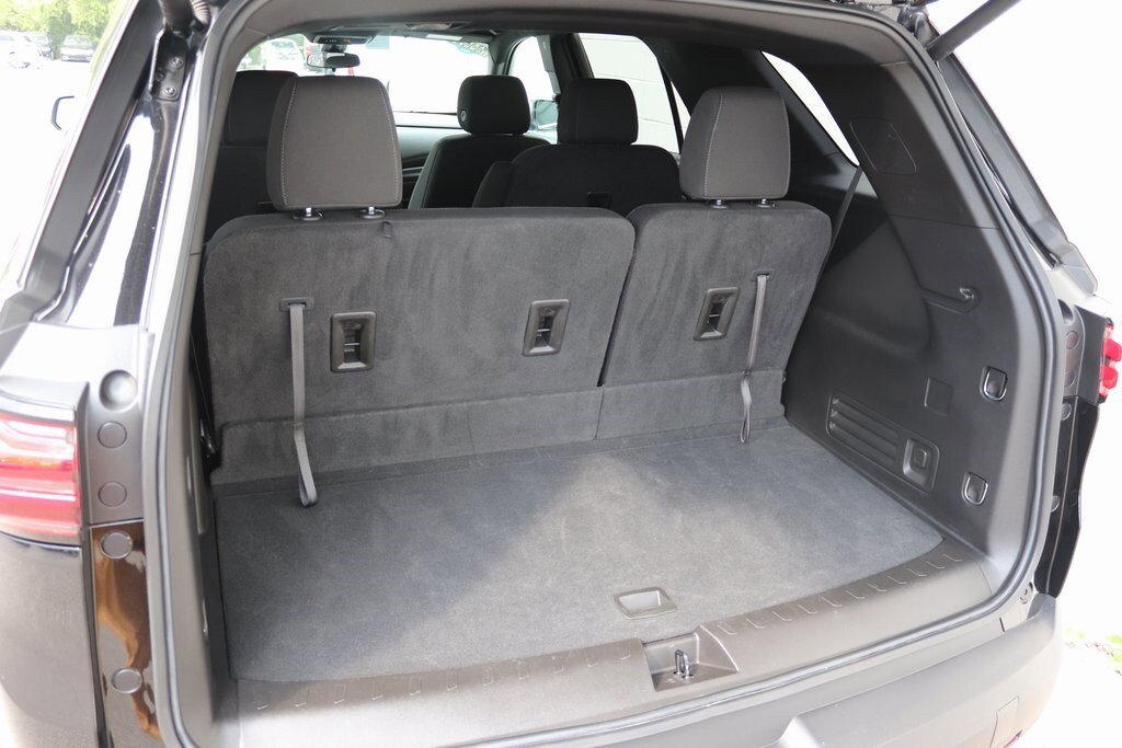 Used 2023 Chevrolet Traverse LT AWD/4WD image 18