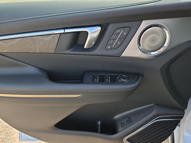 New 2026 Buick Enclave Avenir w/ Super Cruise Package FWD image 11