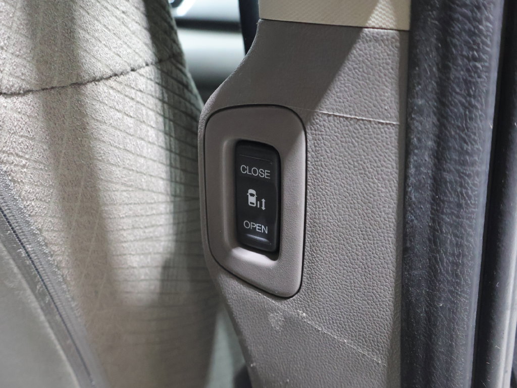 Used 2015 Honda Odyssey EX image 27
