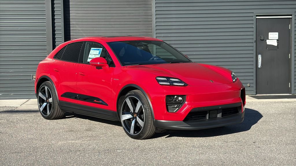 New 2026 Porsche Macan 4 Electric image 22