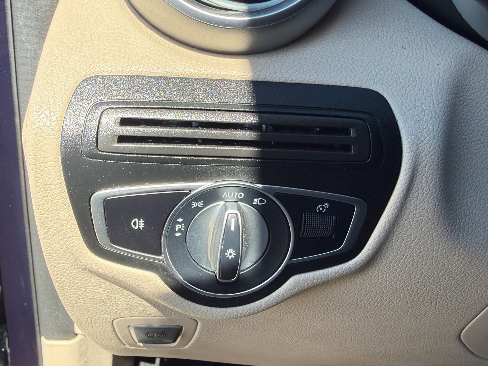 Used 2021 Mercedes-Benz GLC 300 image 20