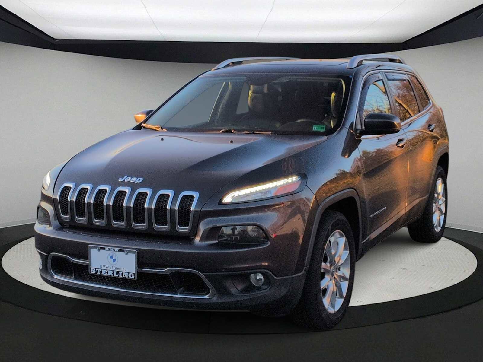 Used 2016 Jeep Cherokee Limited image 4