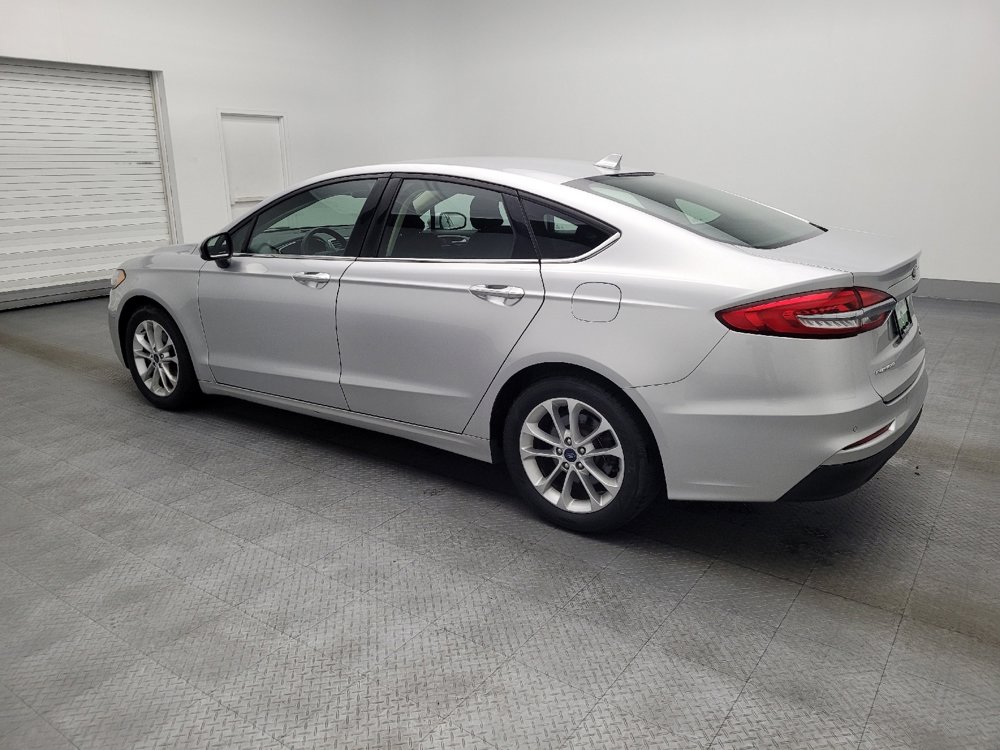 Used 2019 Ford Fusion SE FWD image 3