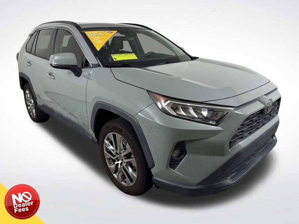 Used 2020 Toyota RAV4 XLE Premium image 1
