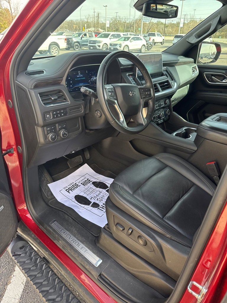 Used 2024 Chevrolet Tahoe Z71 w/ Luxury Package image 11