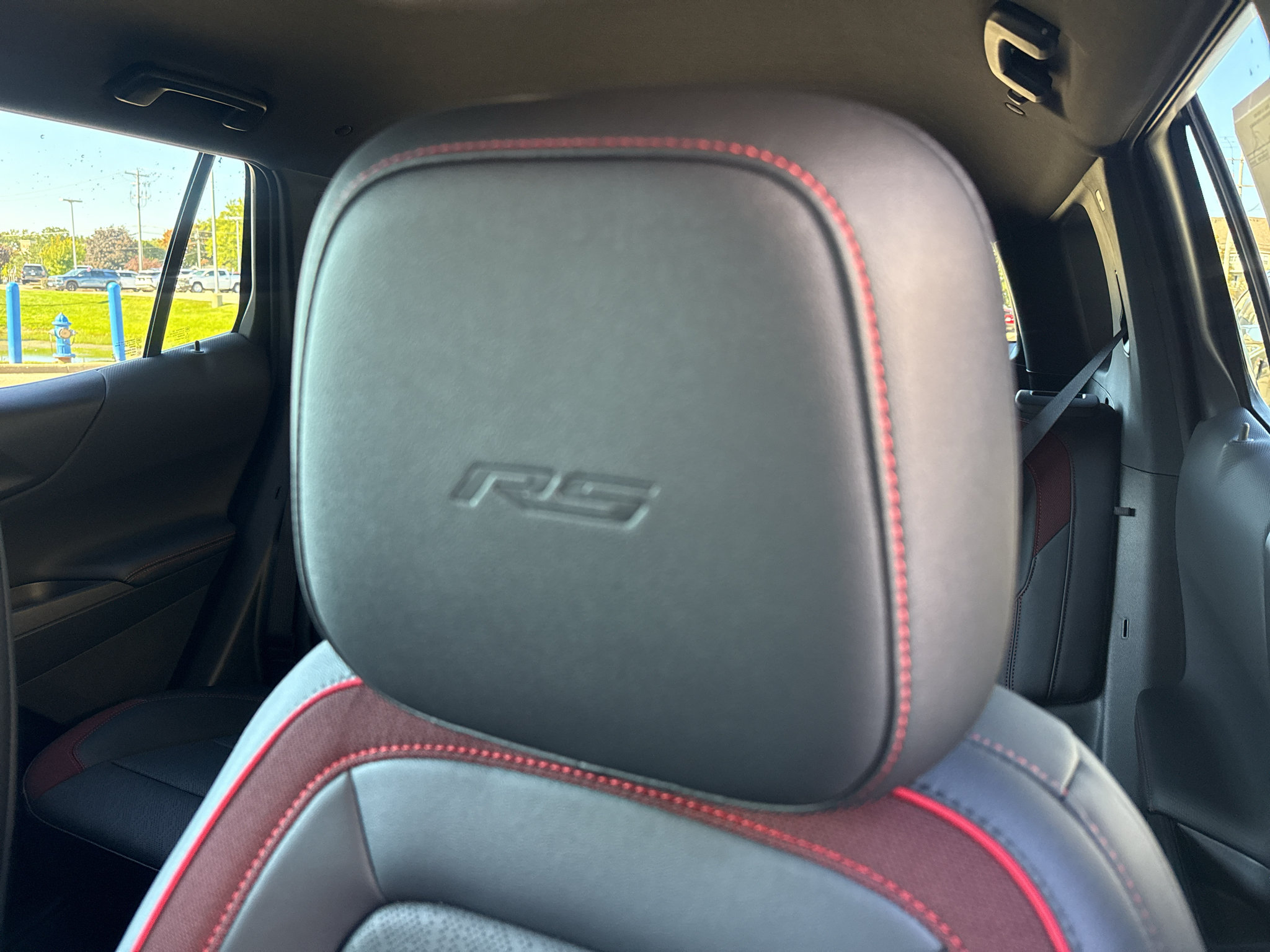 New 2027 Chevrolet Equinox RS w/ Safety and Technology Package AWD/4WD image 13