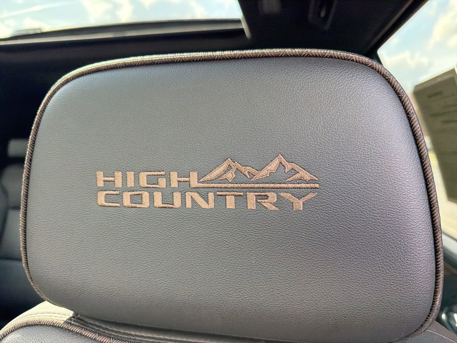 Used 2021 Chevrolet Tahoe High Country AWD/4WD image 25