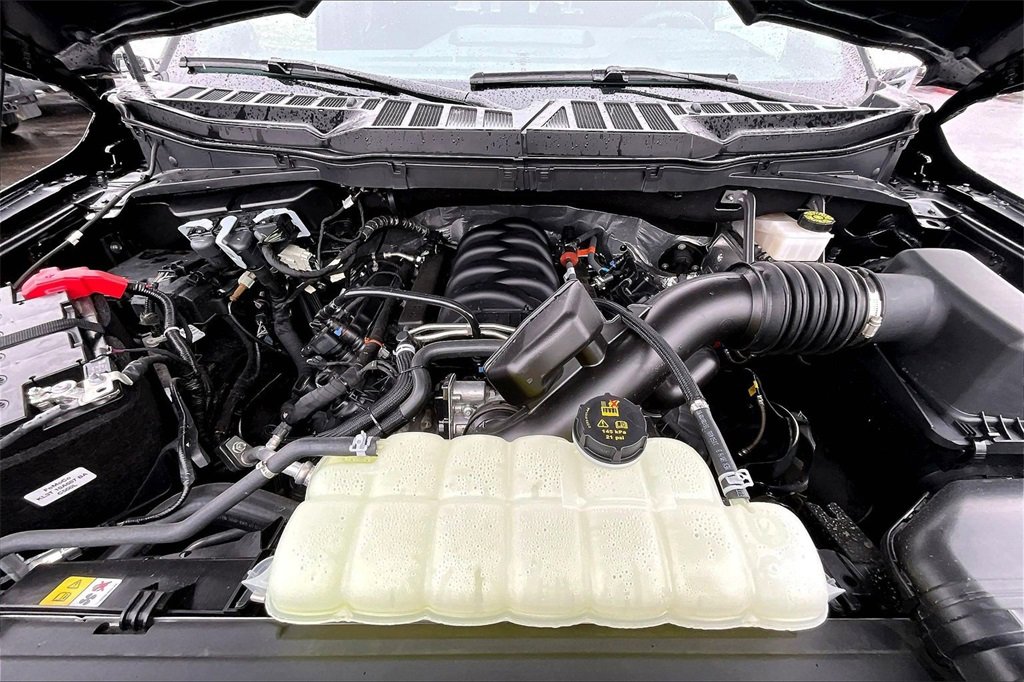 Used 2024 Ford F150 Lariat w/ Equipment Group 502A High image 10