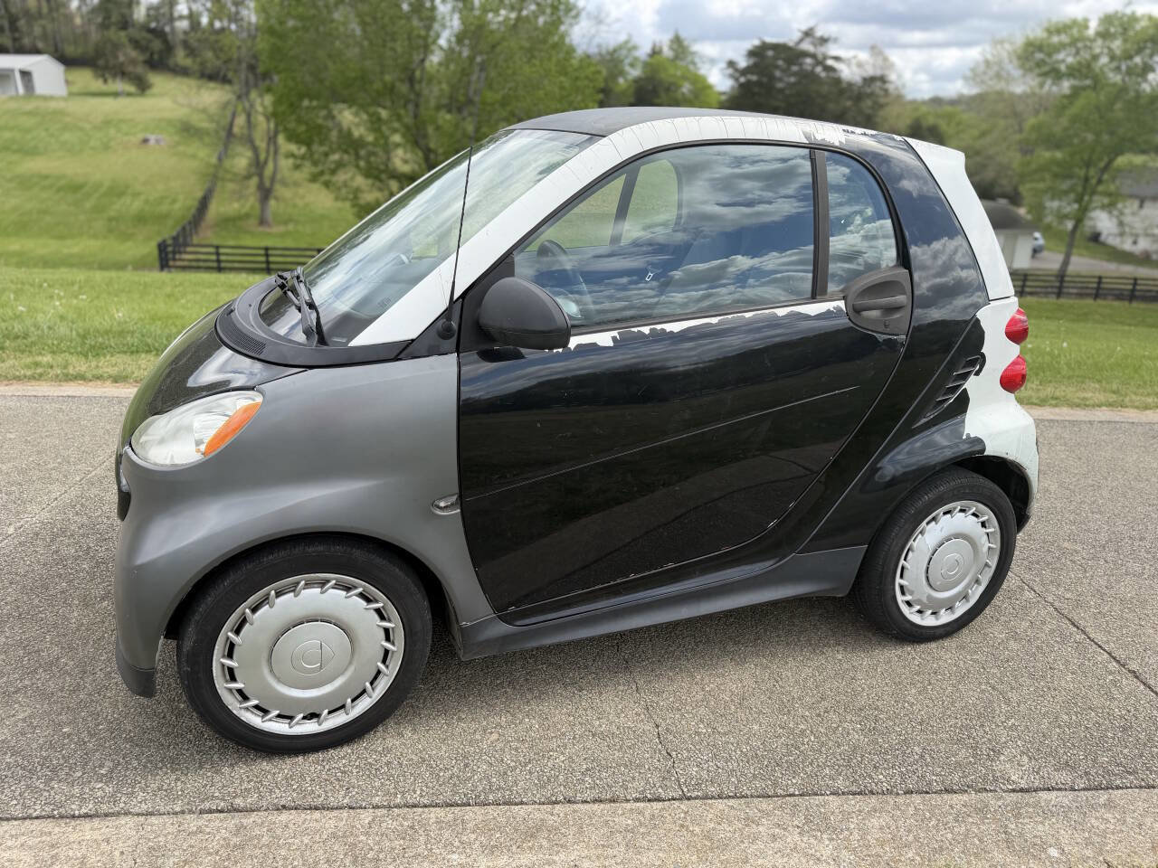 Used 2013 smart fortwo pure image 4