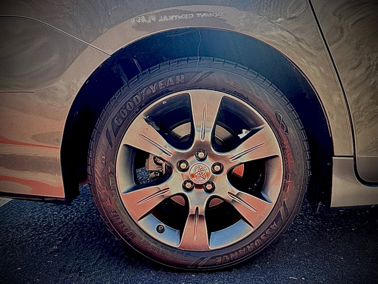 Used 2015 Toyota Sienna SE image 33