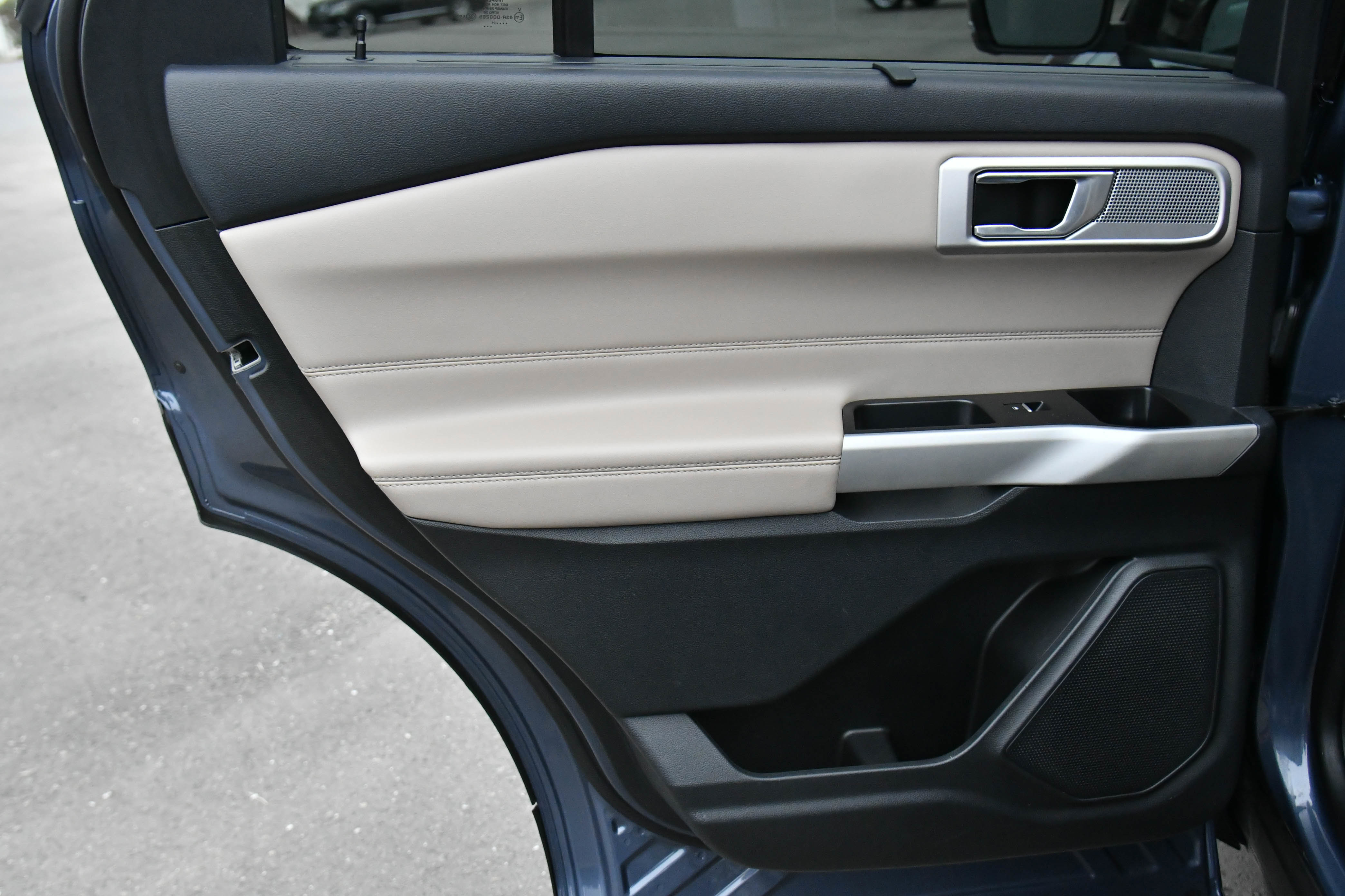 Used 2021 Ford Explorer Limited w/ Equipment Group 301A image 41