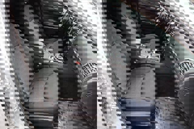 Used 2019 Chrysler 300 Touring w/ Sport Appearance Package image 14