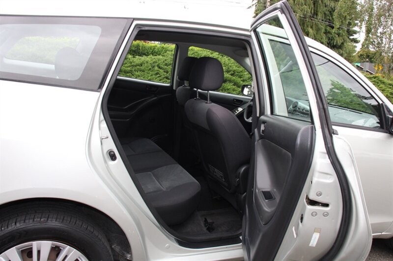 Used 2003 Toyota Matrix FWD image 6