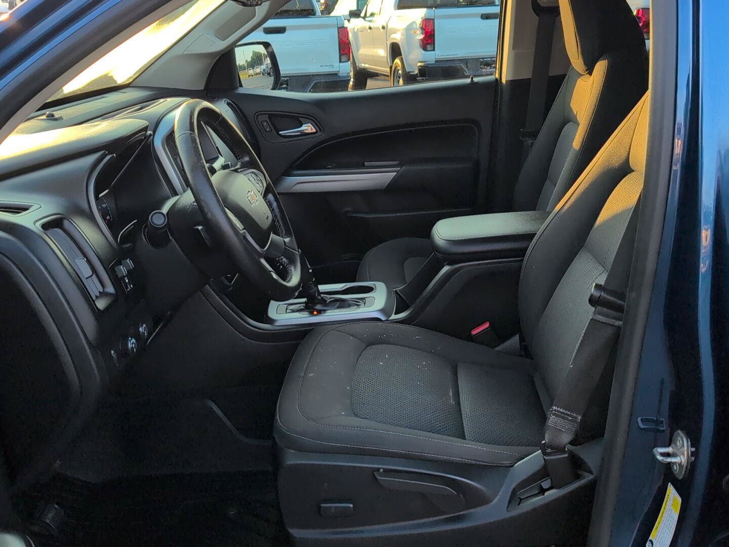 Used 2019 Chevrolet Colorado LT w/ LT Convenience Package AWD/4WD image 19