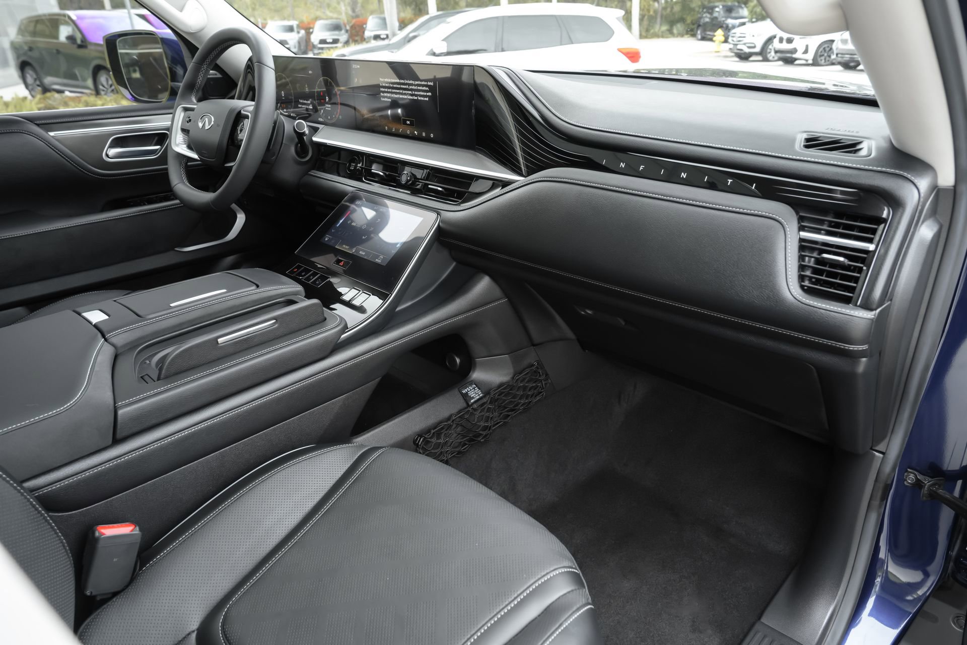 Certified 2026 INFINITI QX80 Luxe w/ Cargo Package AWD/4WD image 38