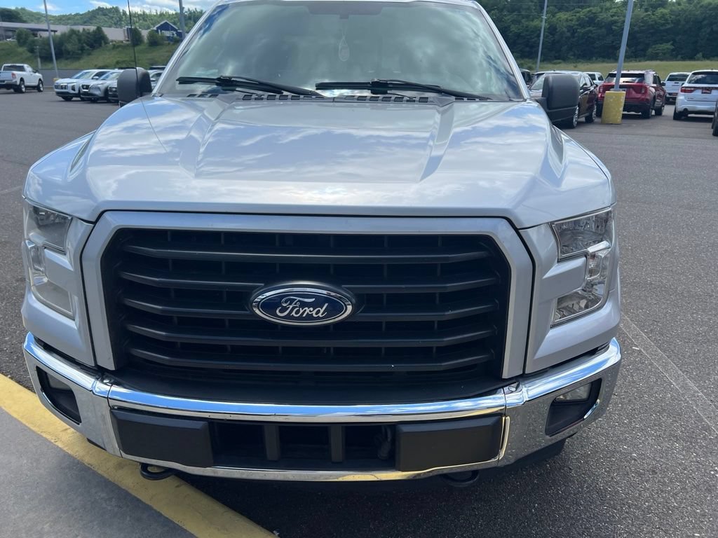 Used 2017 Ford F150 XLT w/ Equipment Group 302A Luxury AWD/4WD image 2