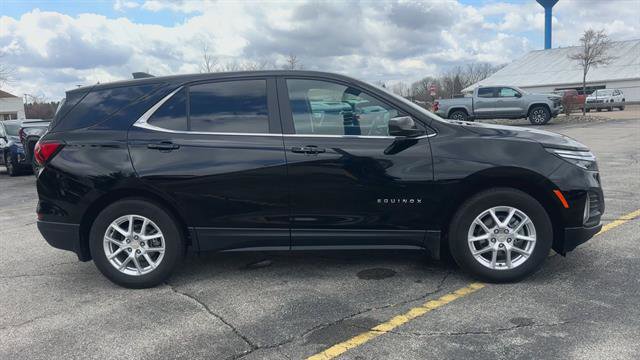 Used 2024 Chevrolet Equinox LT FWD image 9