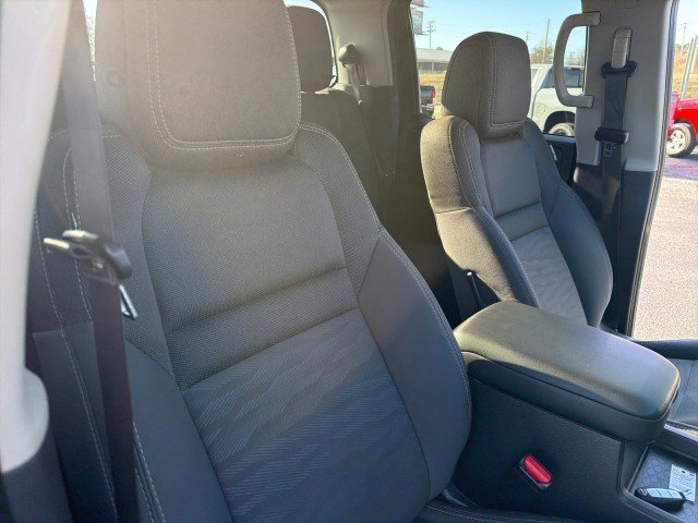 Used 2023 Nissan Frontier SV w/ Technology Package image 15