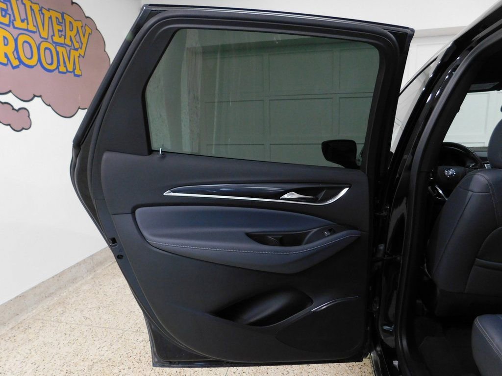 Used 2024 Buick Enclave Essence image 72