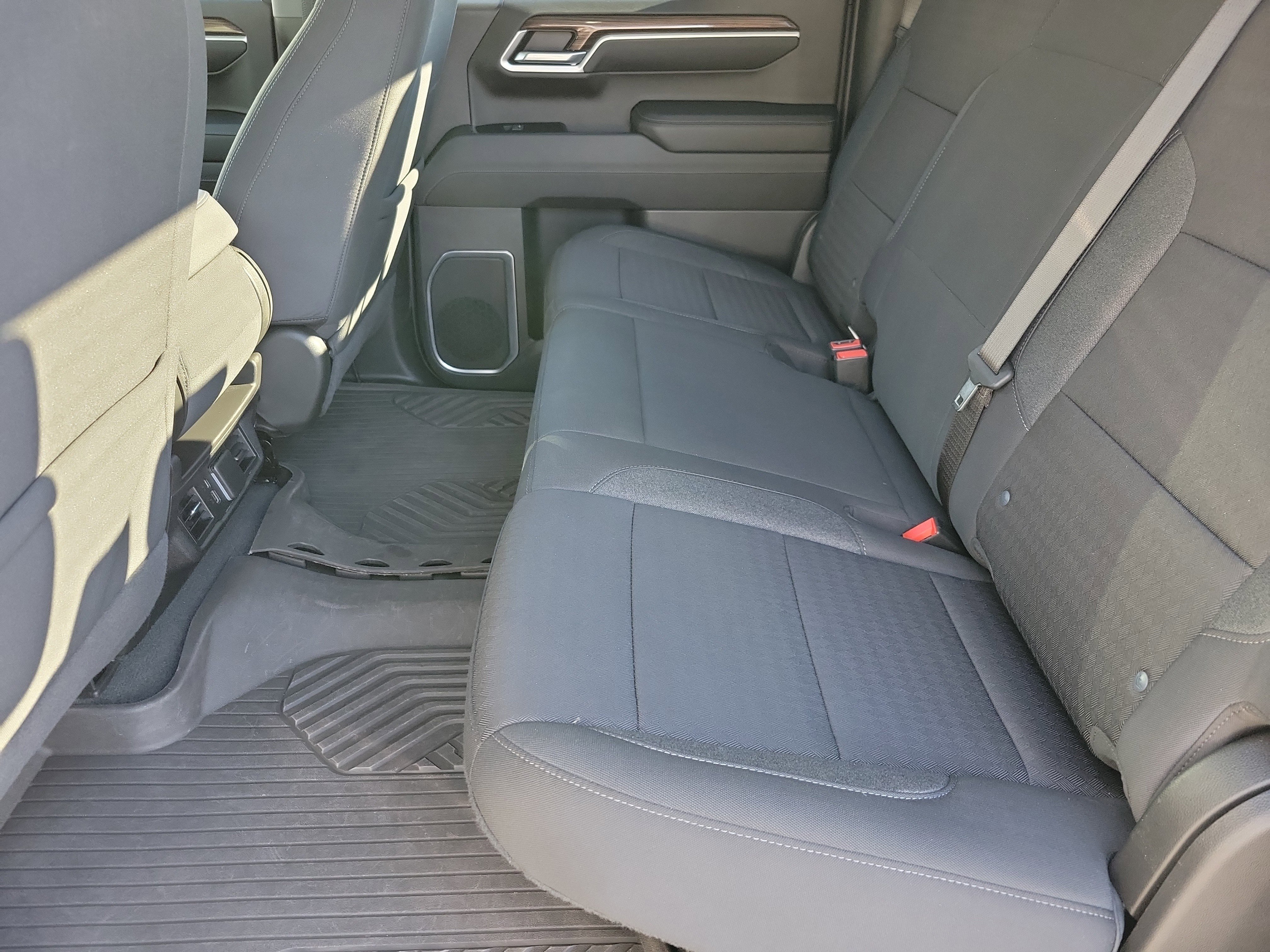 Used 2022 Chevrolet Silverado 1500 LT image 8